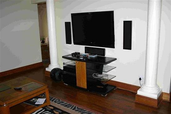 Click image for larger version

Name:	Family Room.jpg
Views:	2801
Size:	45.9 KB
ID:	849929