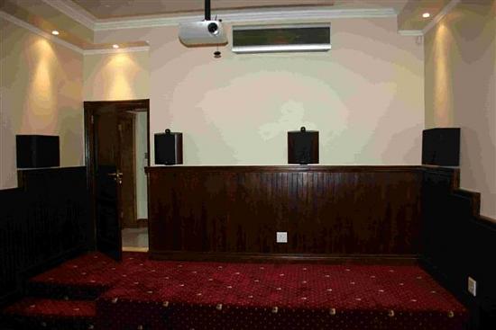 Click image for larger version

Name:	Theatre rear.jpg
Views:	2677
Size:	41.6 KB
ID:	849926