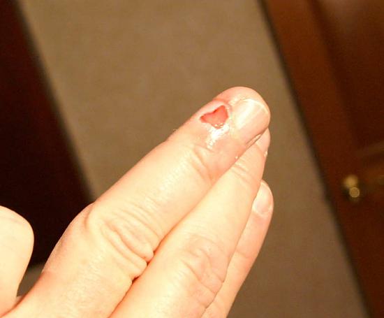 Click image for larger version

Name:	Finger.jpg
Views:	561
Size:	86.8 KB
ID:	846865
