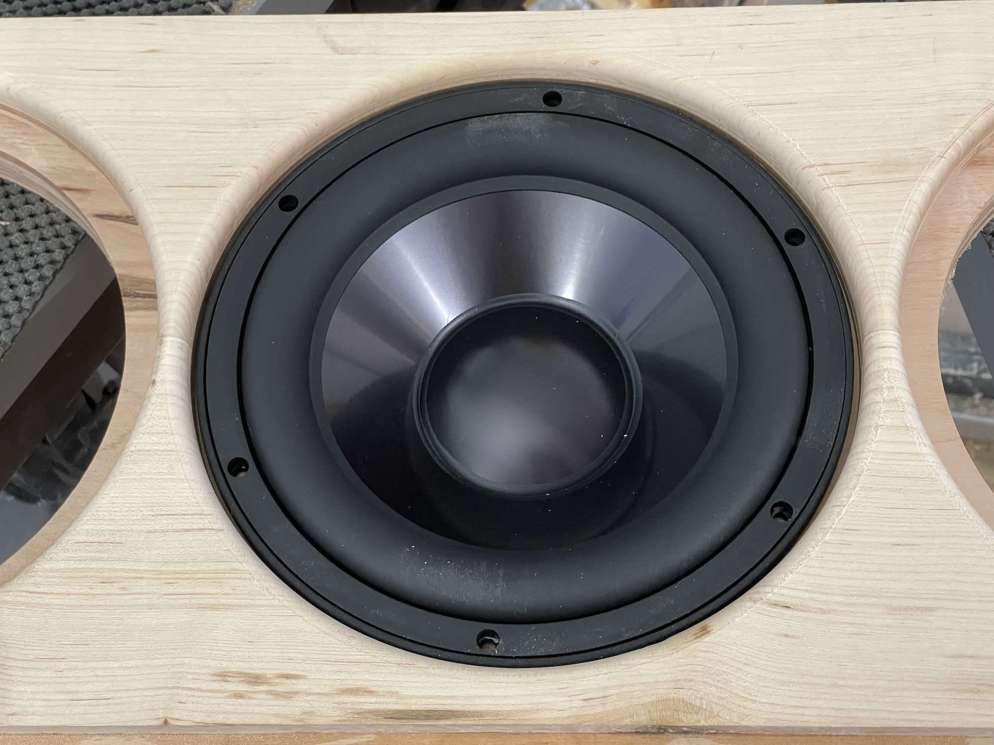 Click image for larger version

Name:	Woofer in panel SS.jpg
Views:	653
Size:	656.0 KB
ID:	943535
