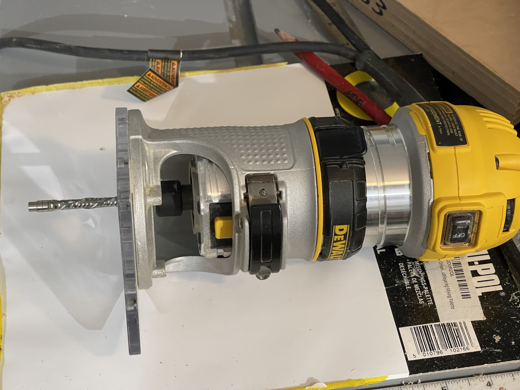 Click image for larger version  Name:	DeWalt and long trim bit.jpg Views:	0 Size:	585.6 KB ID:	946270