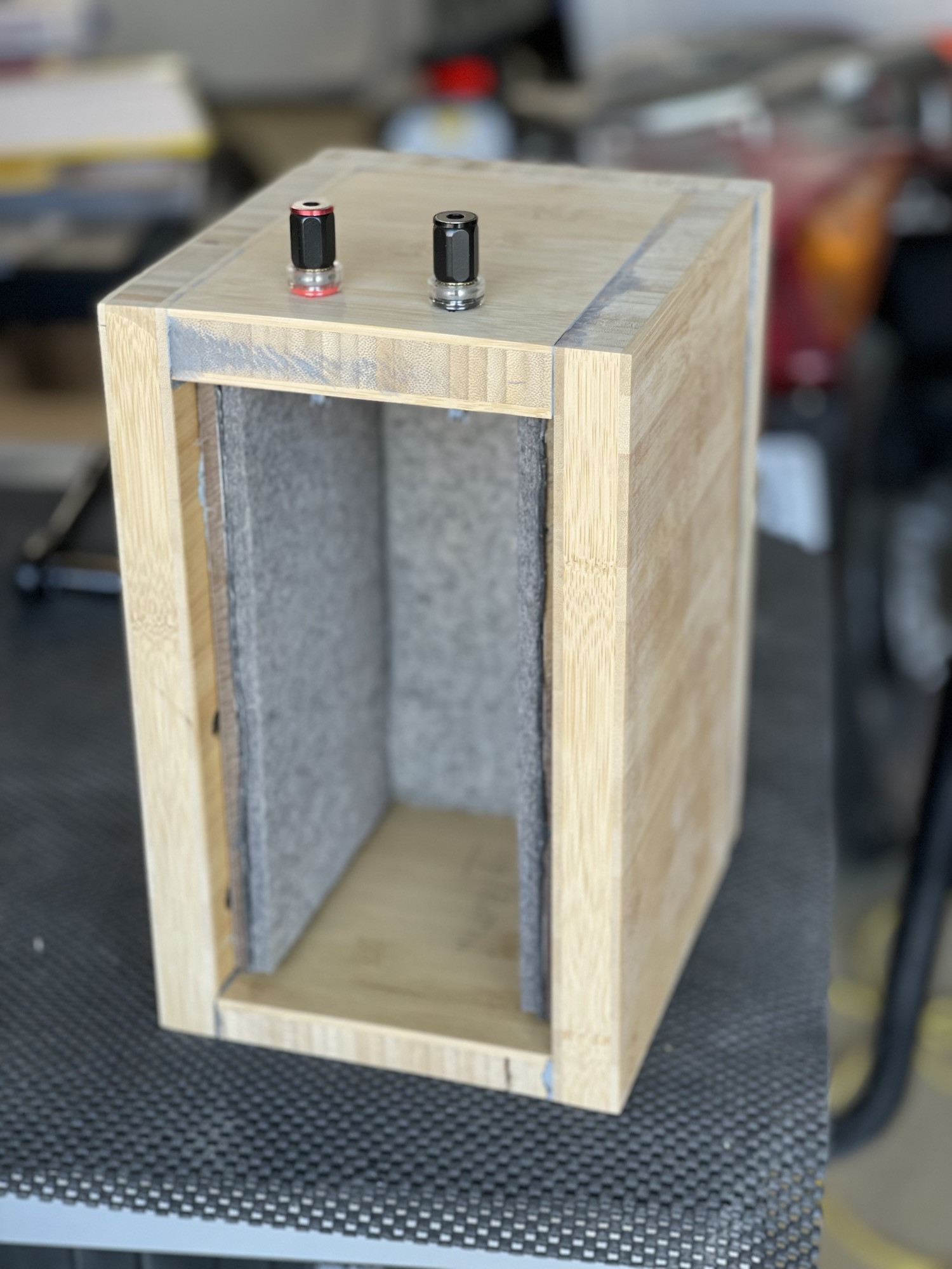 Click image for larger version

Name:	Upside Down Mid enclosure.jpg
Views:	715
Size:	406.3 KB
ID:	946274