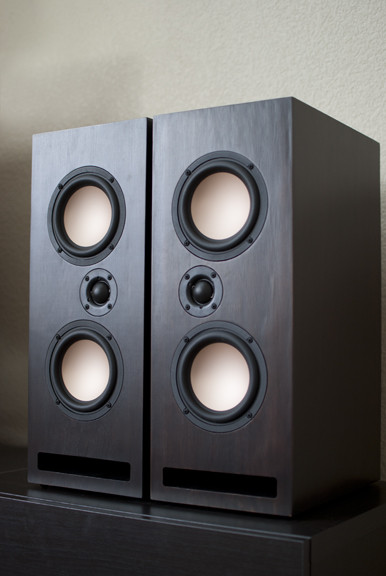 Click image for larger version

Name:	finished_speaker_1.jpg
Views:	84
Size:	43.6 KB
ID:	950214
