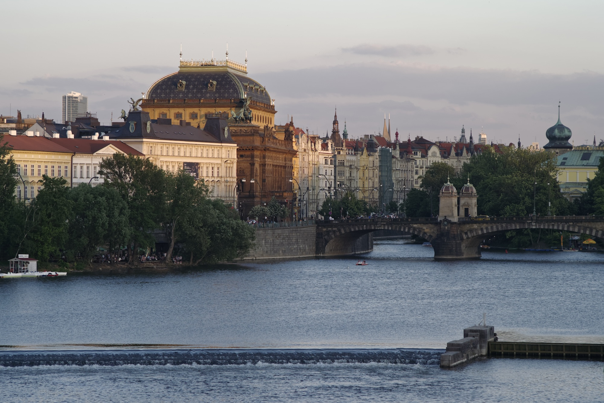 Click image for larger version

Name:	PragueIGP0563436_DxOSS.jpg
Views:	727
Size:	686.8 KB
ID:	953573