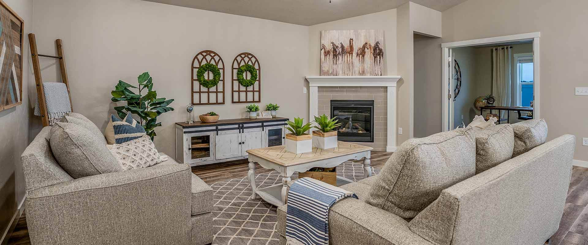 Click image for larger version

Name:	Crestwood_Hubble_Homes_New_Homes_Boise_Great Room-2.jpg
Views:	180
Size:	350.8 KB
ID:	954406