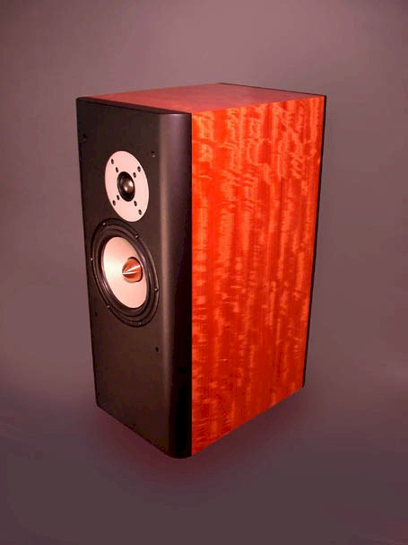 Click image for larger version

Name:	Pegasus_Sapele_Sans_Grille.jpg
Views:	17
Size:	39.5 KB
ID:	956010