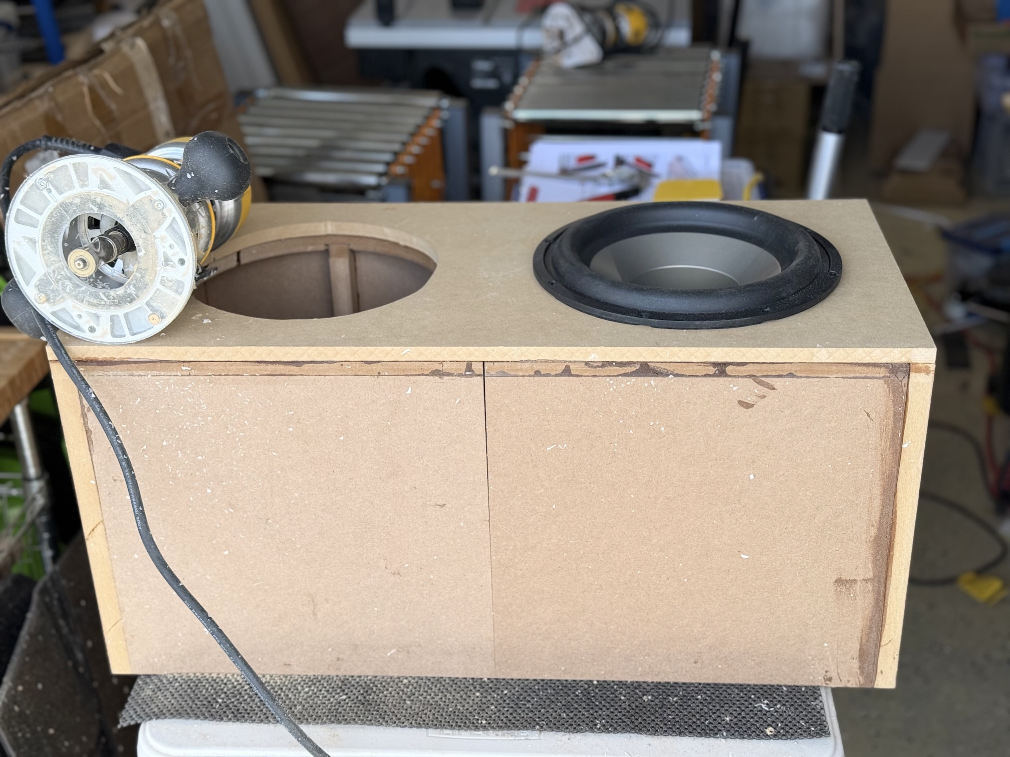 Click image for larger version  Name:	Through Hole Back Panel Routing.jpg Views:	0 Size:	627.5 KB ID:	957525