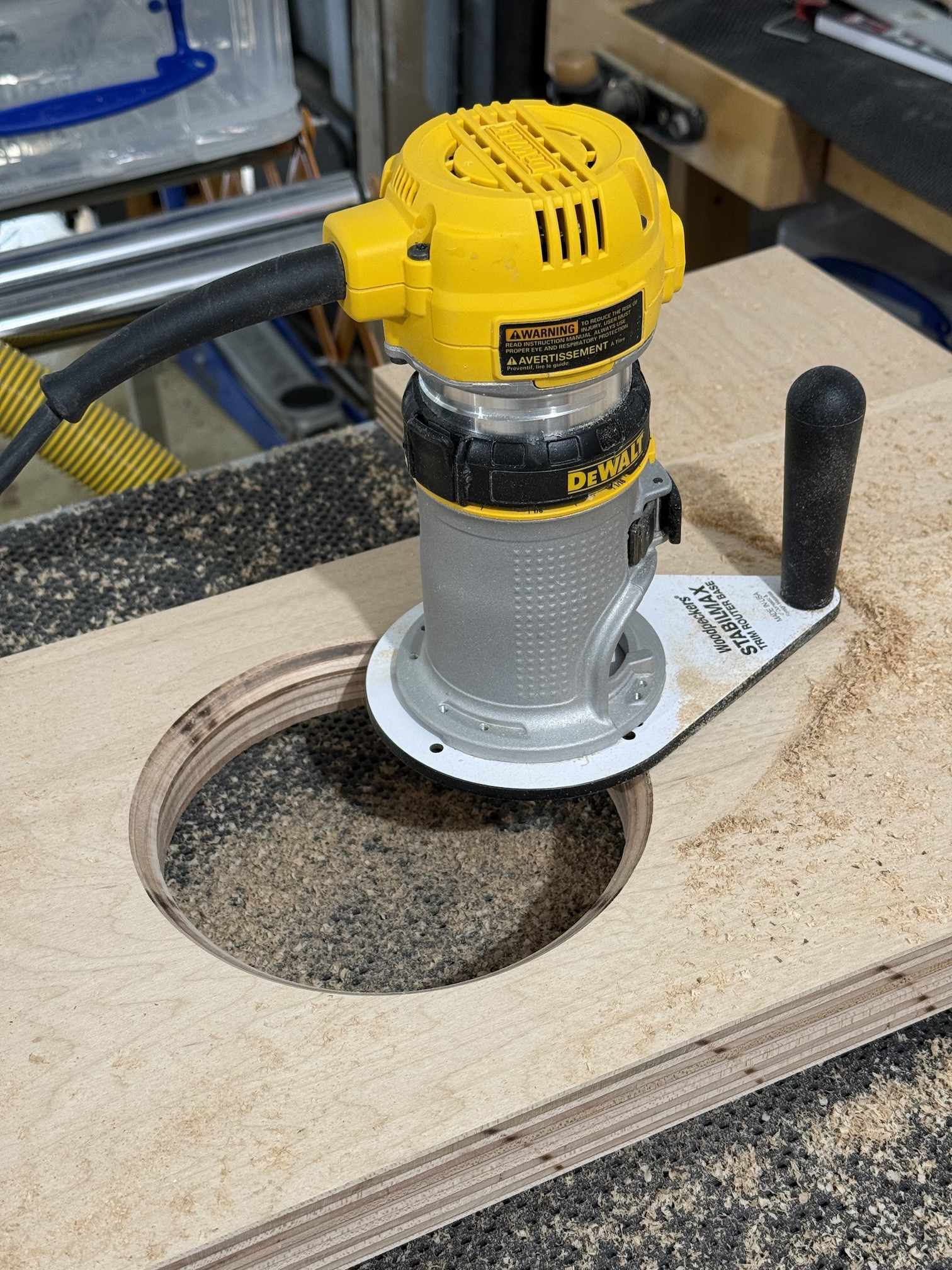 Click image for larger version

Name:	DWP611 Bevel Cutt.jpg
Views:	88
Size:	941.1 KB
ID:	961230